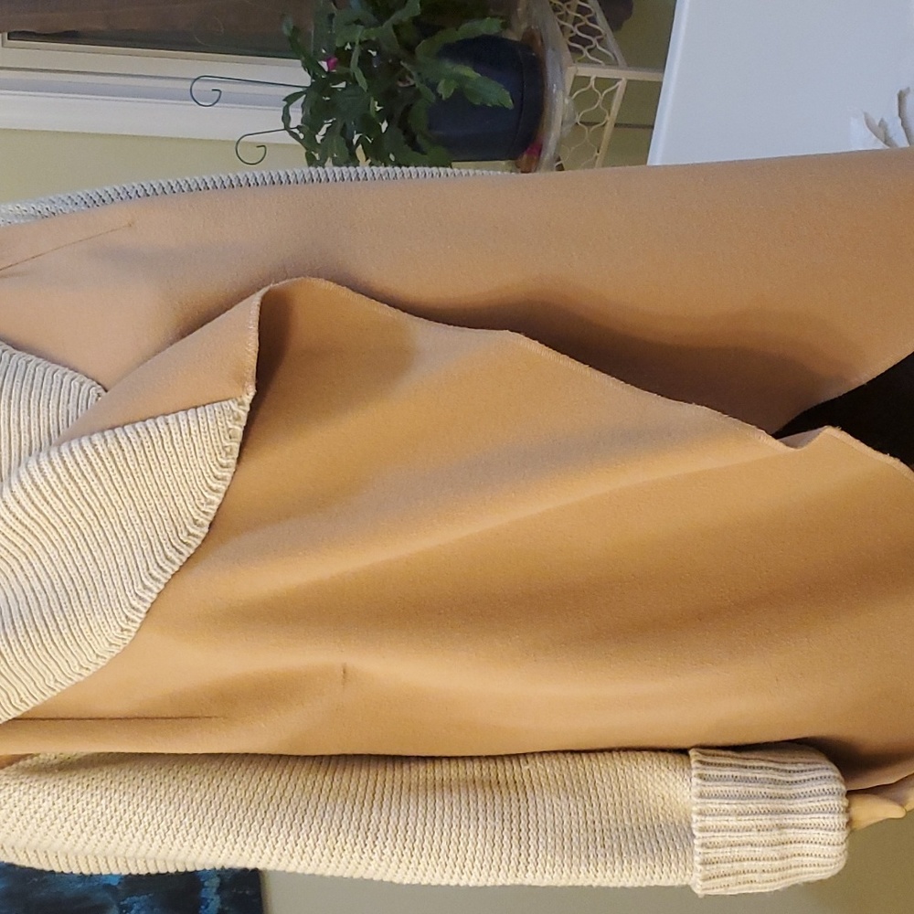 Venus XL cardigan , sweater sleeves, felt like jacket. Features 2 side pockers..